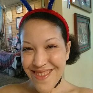 Meet your Posher, Lacey